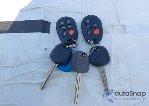 2004 Toyota Sienna Xle Limited из США, поврежденный, VIN 5TDBA22C24S009861